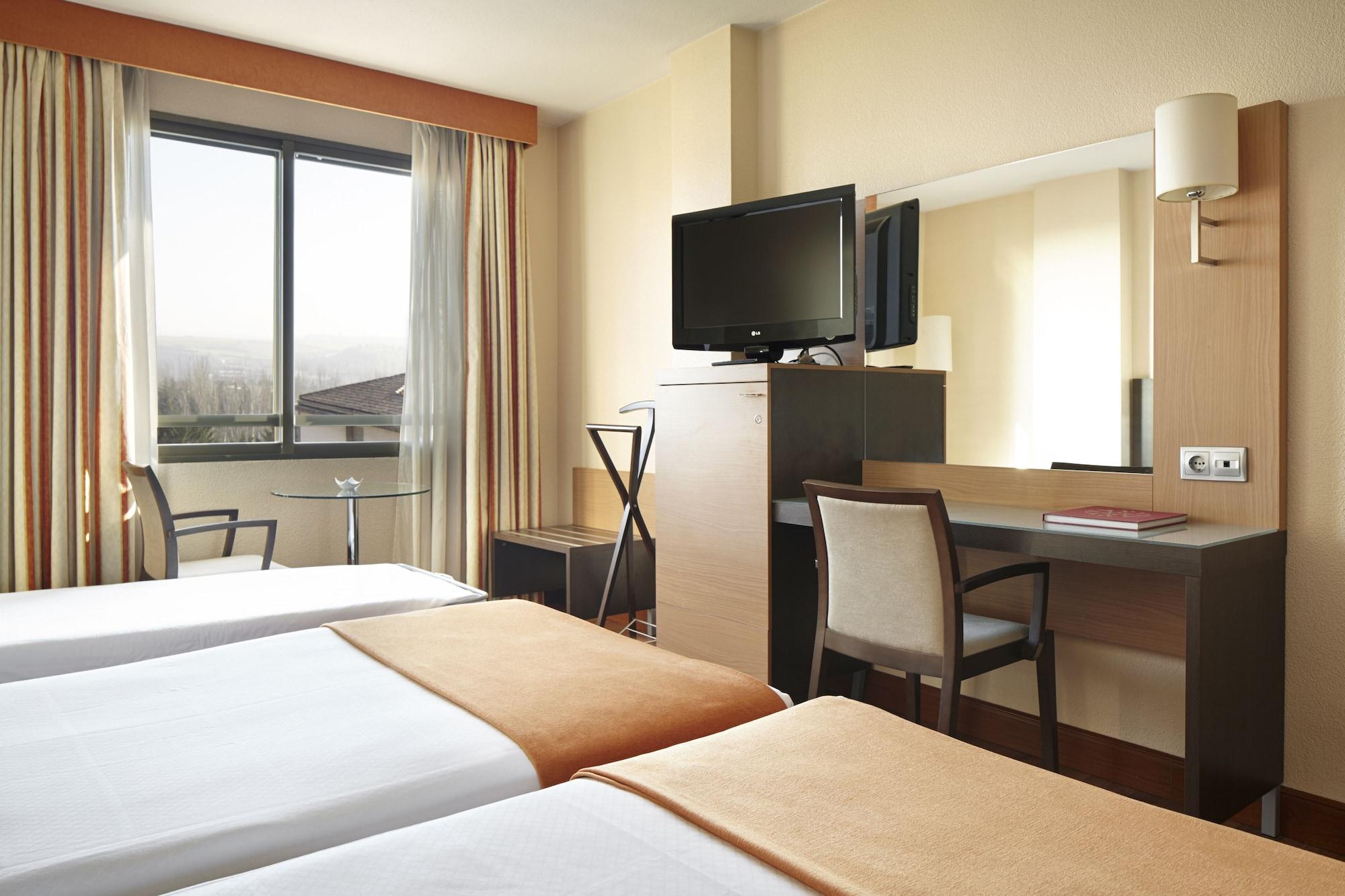 Hotel Blanca De Navarra Пампона Екстериор снимка