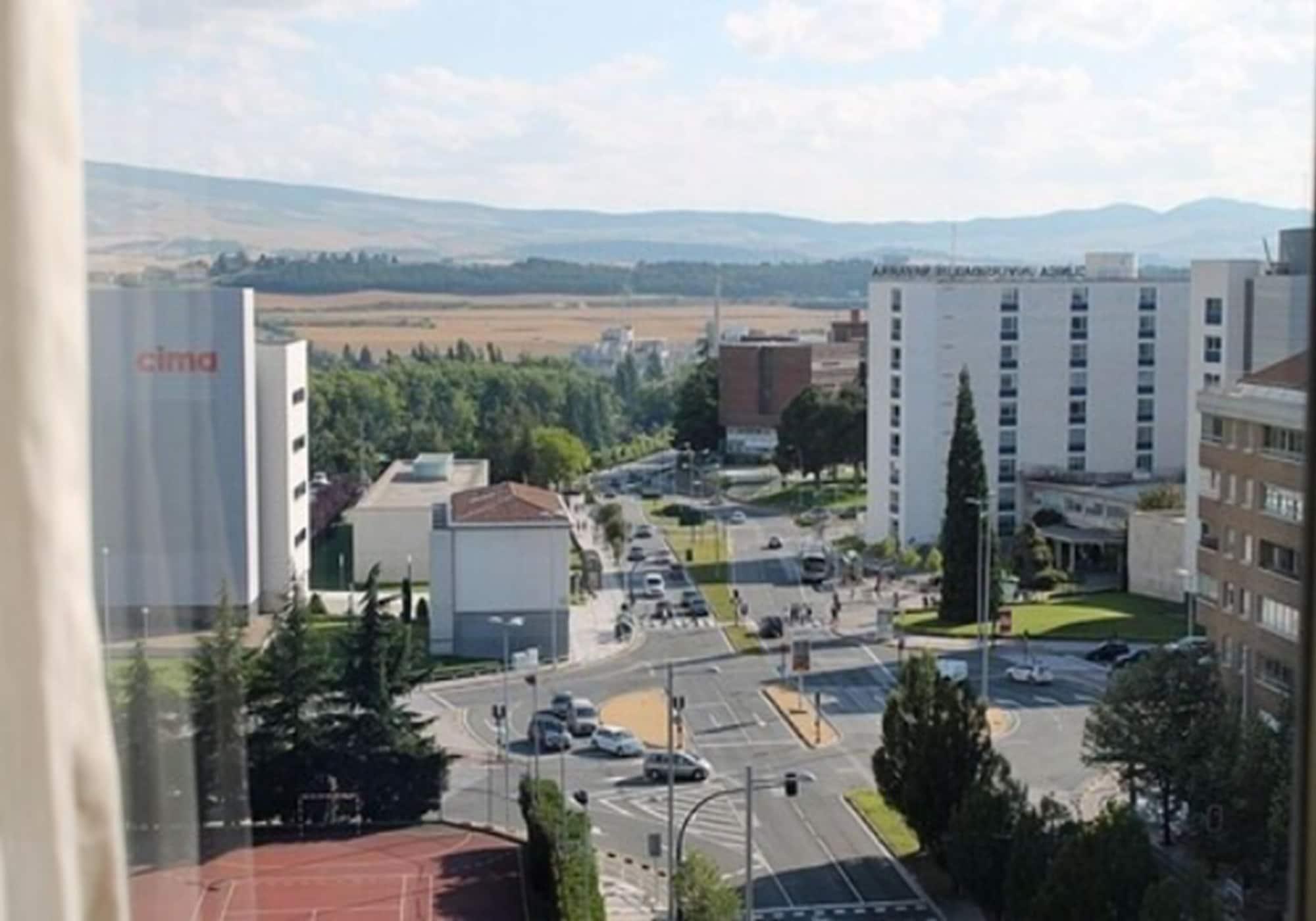 Hotel Blanca De Navarra Пампона Екстериор снимка