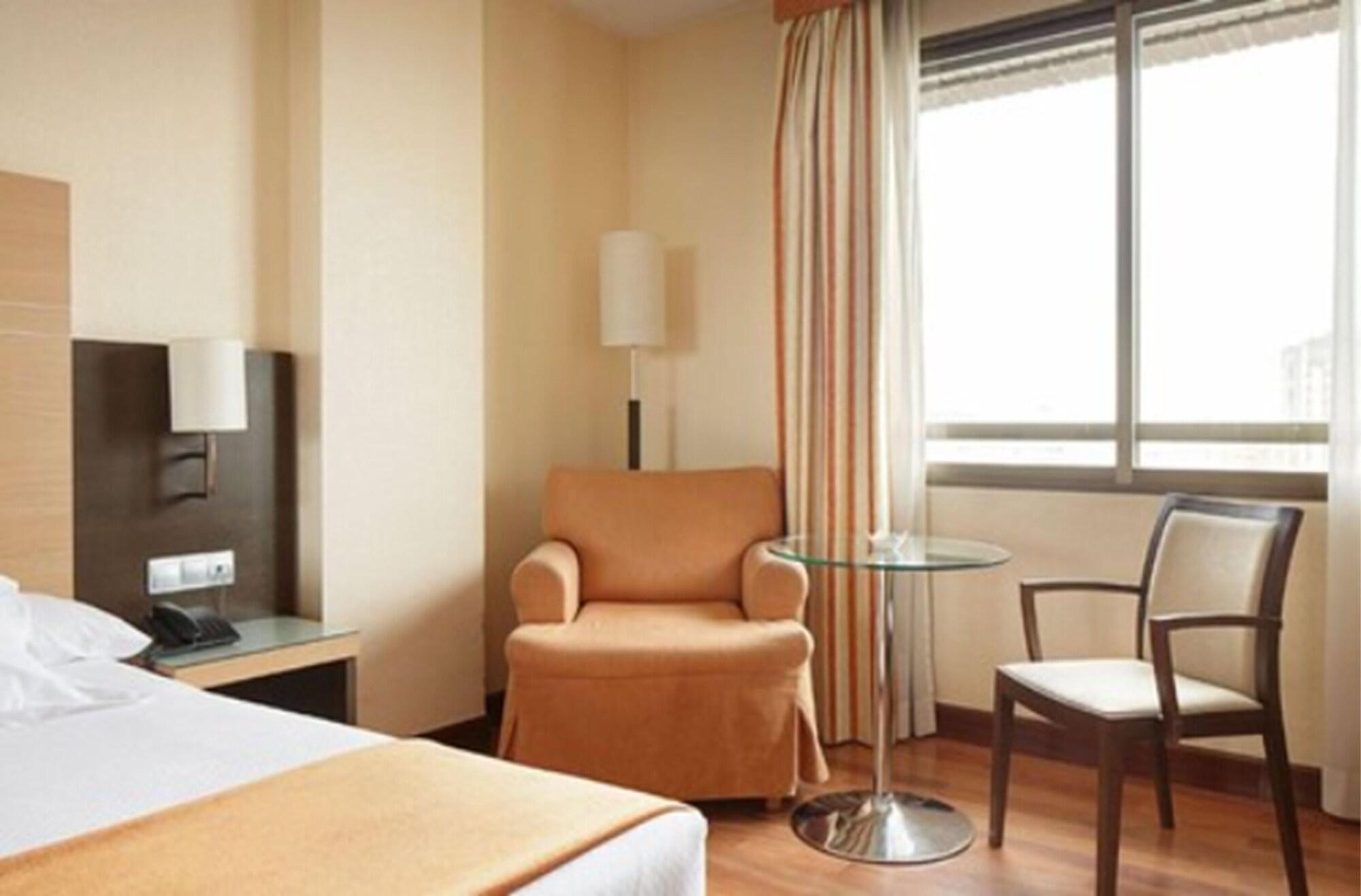 Hotel Blanca De Navarra Пампона Екстериор снимка