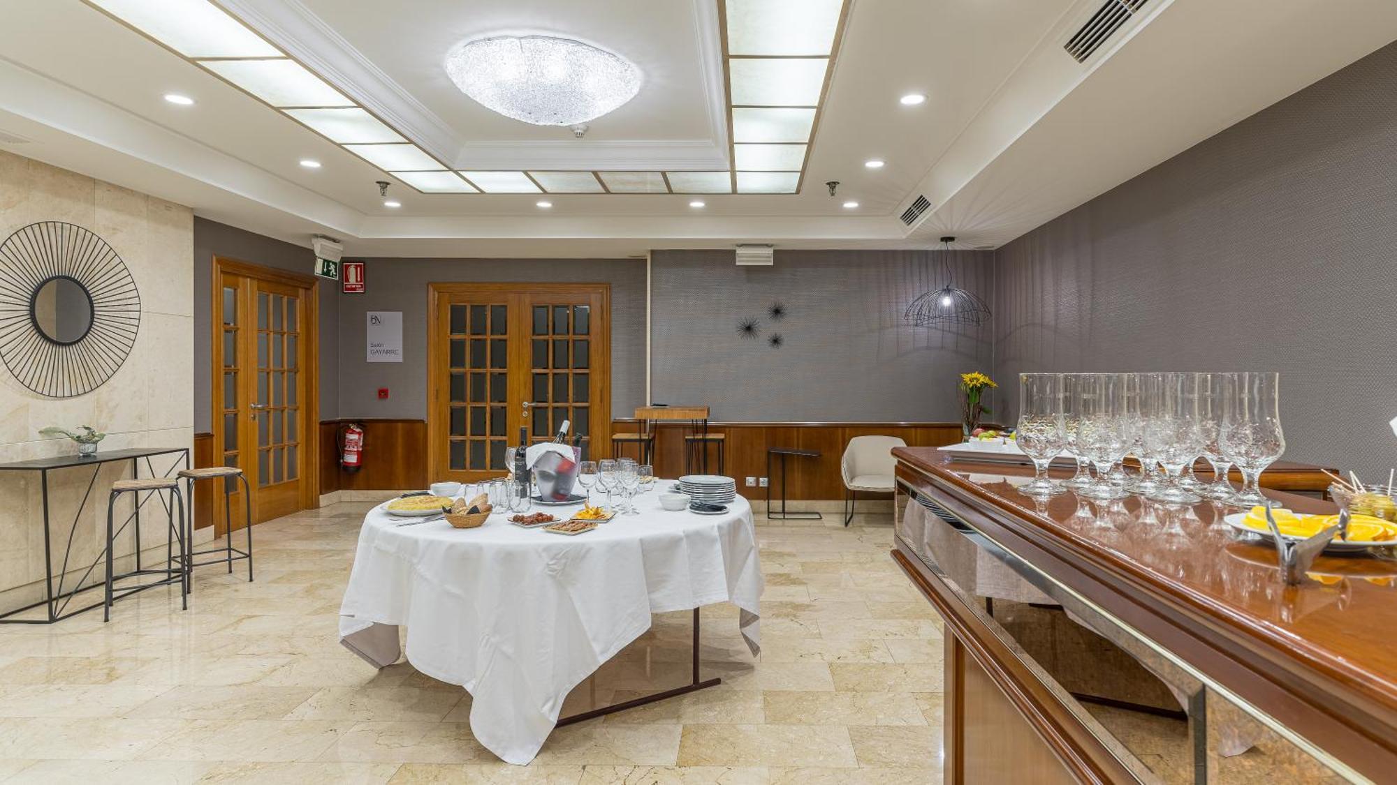 Hotel Blanca De Navarra Пампона Екстериор снимка