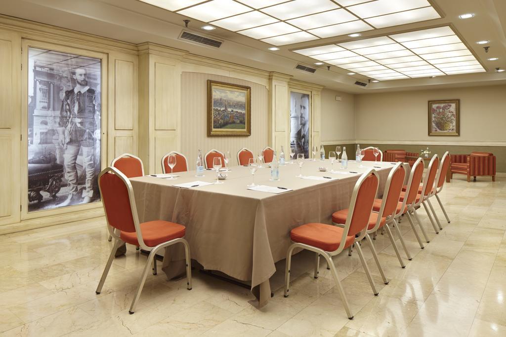 Hotel Blanca De Navarra Пампона Екстериор снимка