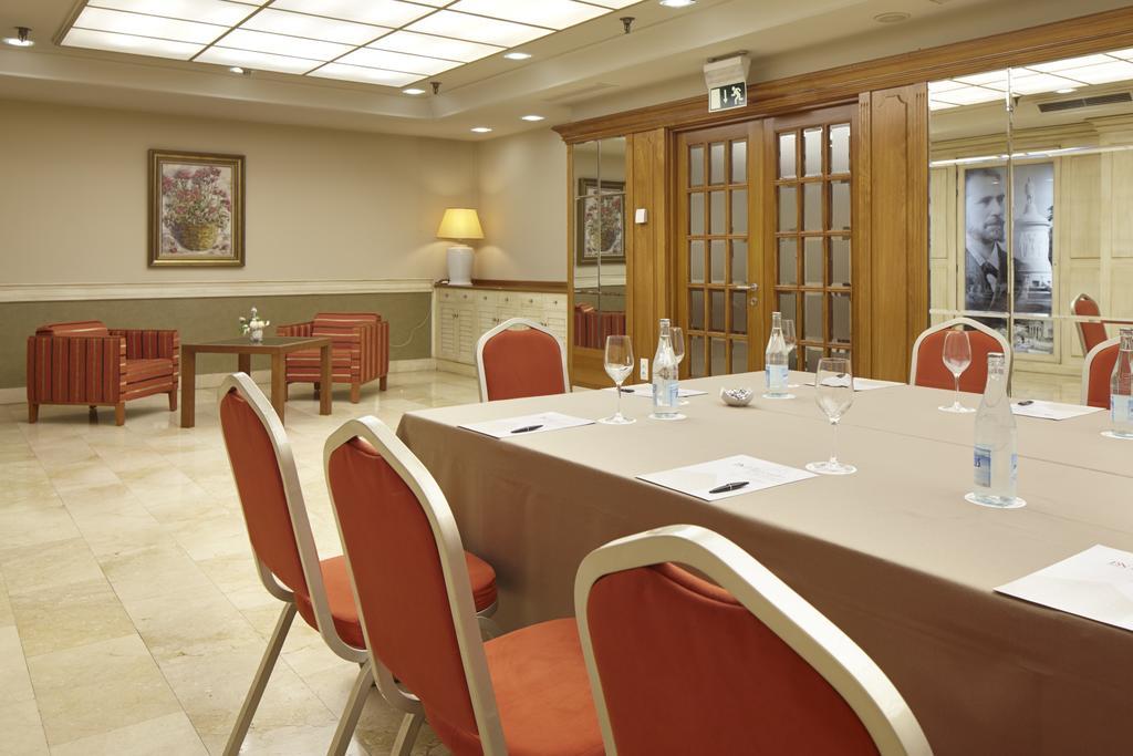 Hotel Blanca De Navarra Пампона Екстериор снимка