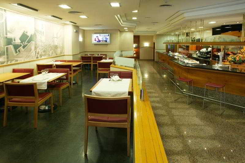 Hotel Blanca De Navarra Пампона Ресторант снимка