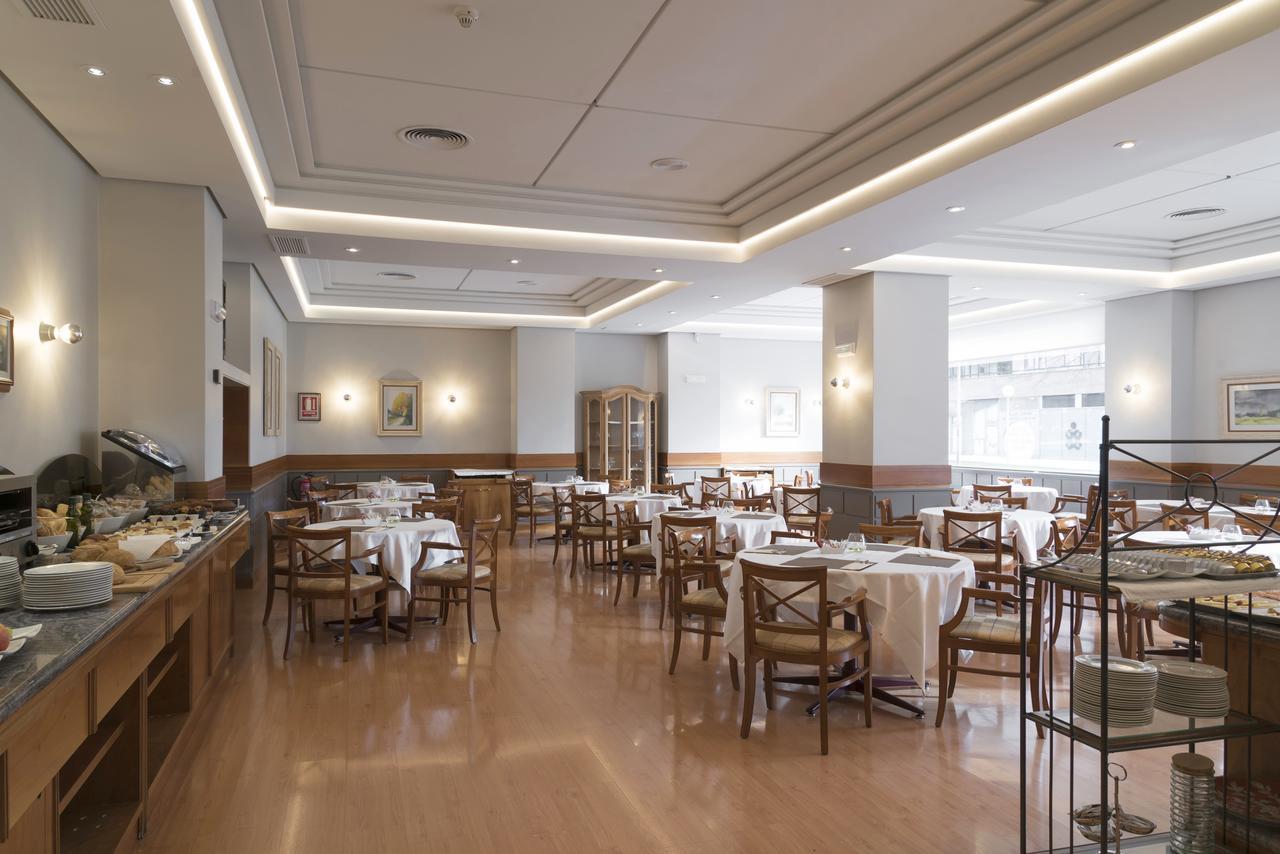 Hotel Blanca De Navarra Пампона Екстериор снимка