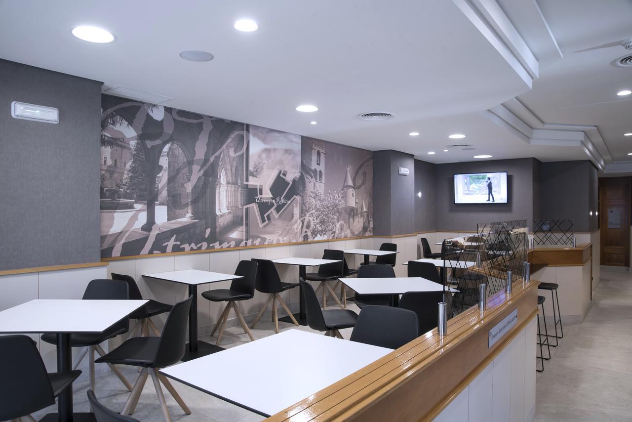 Hotel Blanca De Navarra Пампона Екстериор снимка